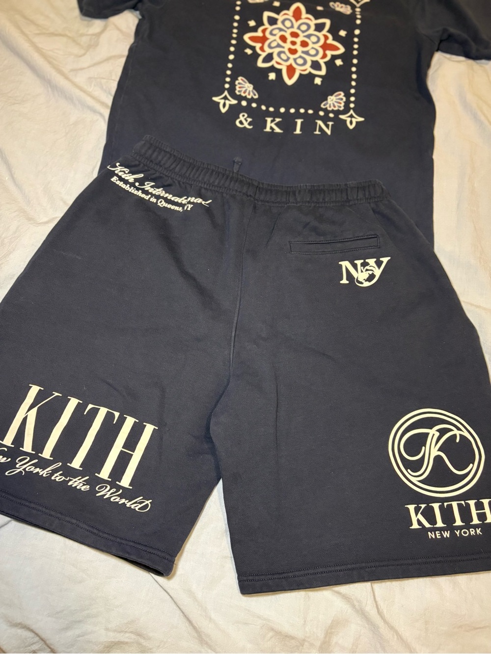 KITH Set Shirt and shirt